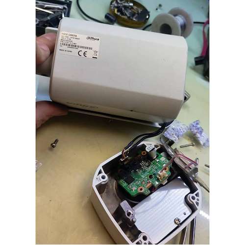 تعمیر کار انواع دستگاه دوربین مدار بسته 